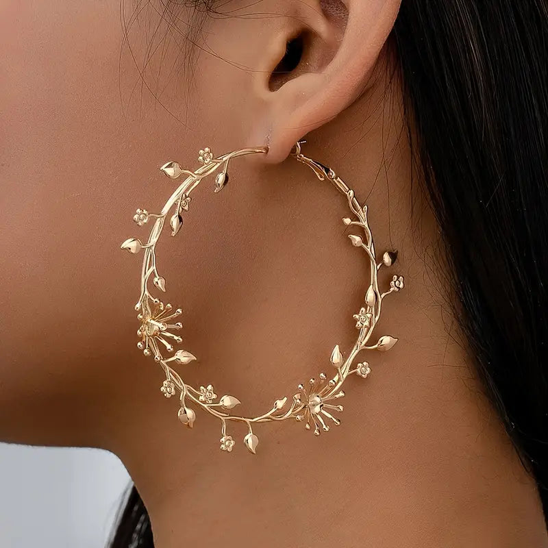 Golden Elegant Retro Fashion Hoop Earrings