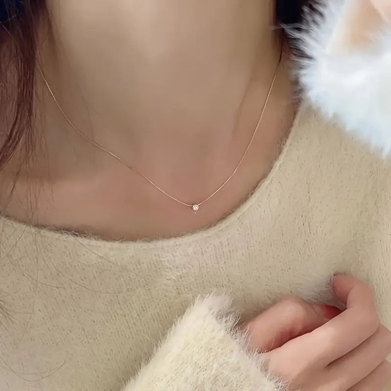 Golden 6-claw rhinestone pendant Necklace