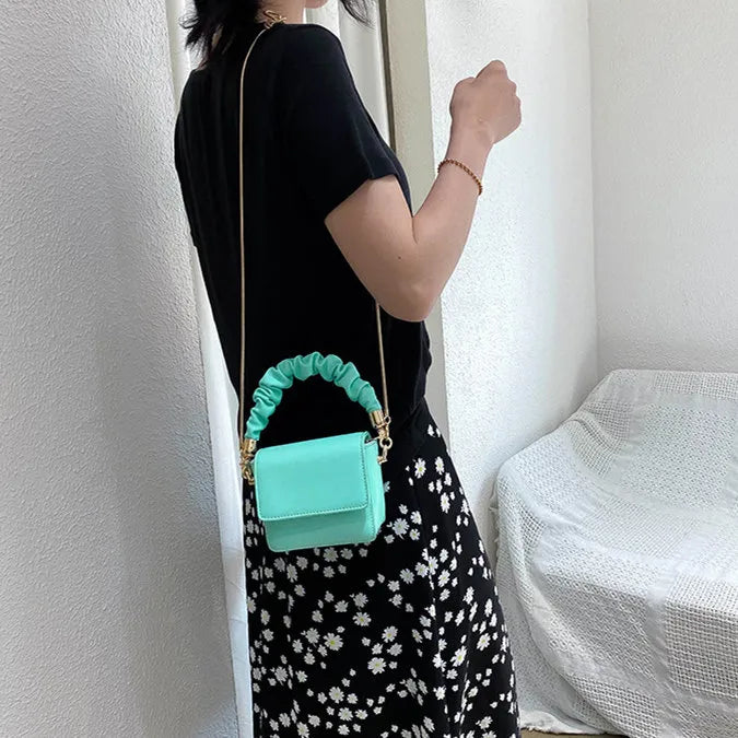Women Solid Color Metal Chain Mini Shoulder Bag