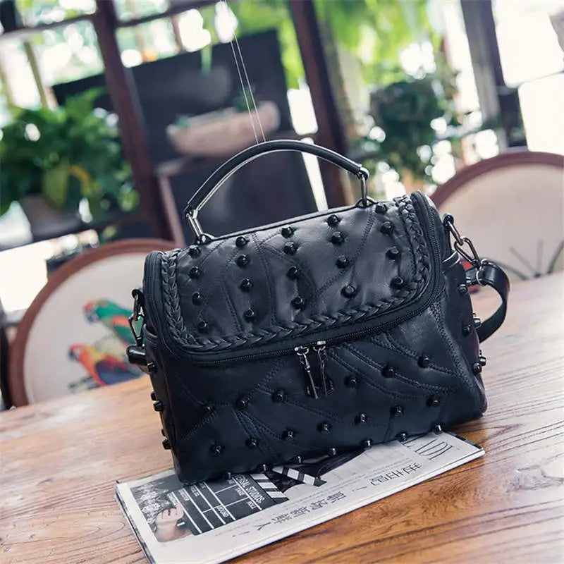 Women Fashion Solid Color Rivet Skull Shoulder Bag