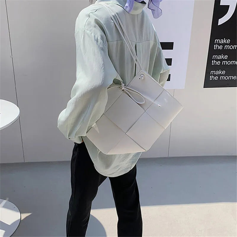 Women Fashion Solid Color Large Capacity Irregular Shoulder Bag