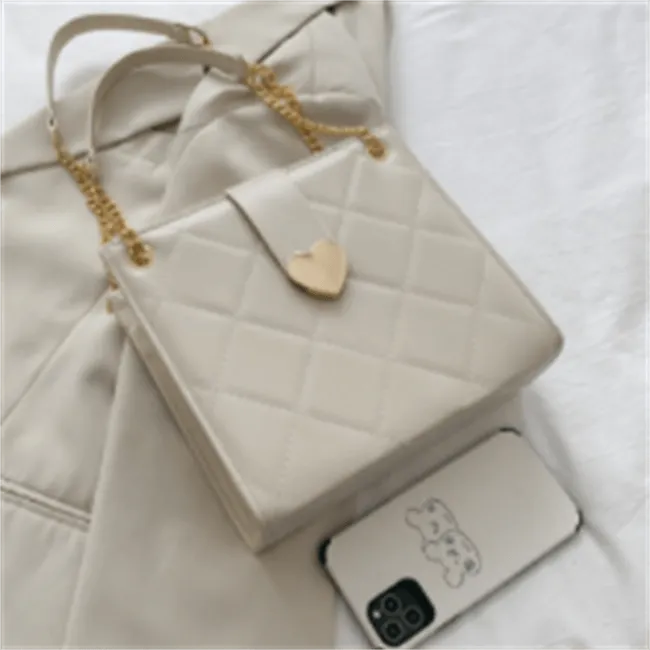 Heart-shaped Metal Buckle PU Crossbody Shoulder Bag