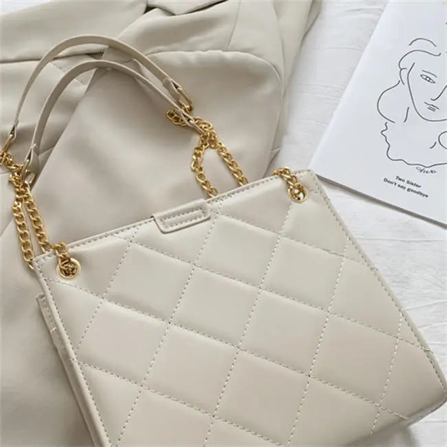 Heart-shaped Metal Buckle PU Crossbody Shoulder Bag