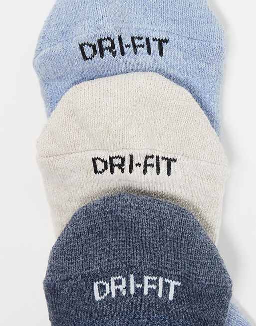 Men Nike Training Everyday Plus Cushioned 3 pack crew sock in khaki, beige and navy