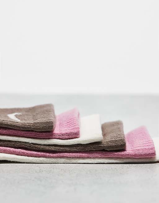 Men Nike Training Everyday Plus Cushioned 3 pack crew socks in pink and white