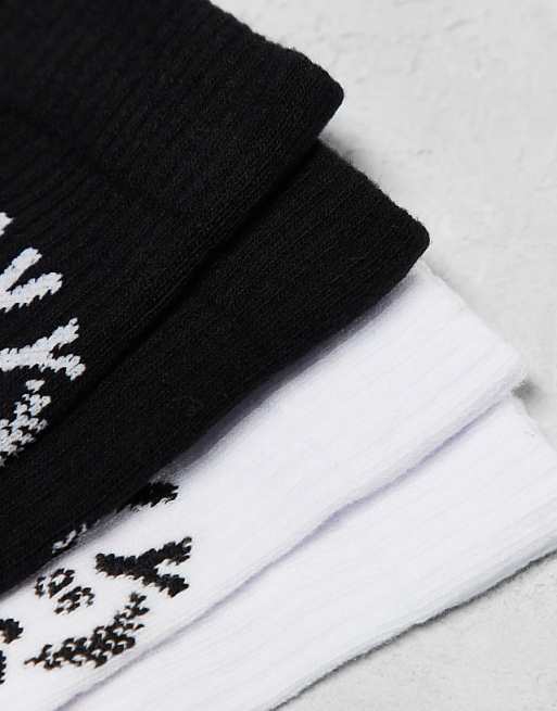 Men 4505 training graphic crew socks 2 pack in black and white