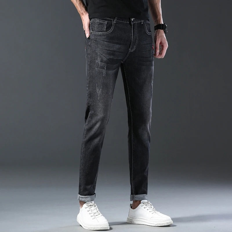 Men's Fashionable Lightweight Straight-Leg Denim Pants