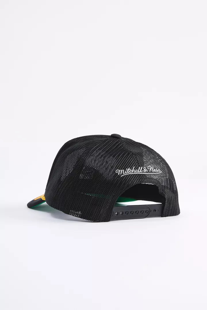 Mitchell & Ness Georgetown Hoyas Golf Leaf Trucker Hat