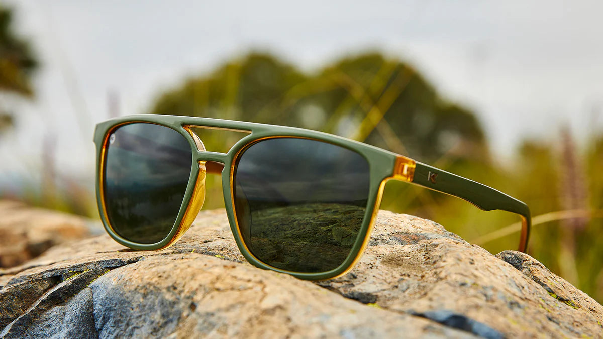 Men Coyote Calls Brightsides Sunglass