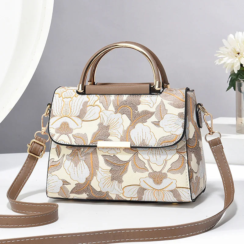 2025 Trendy Stripe Colorblock Shoulder Bag