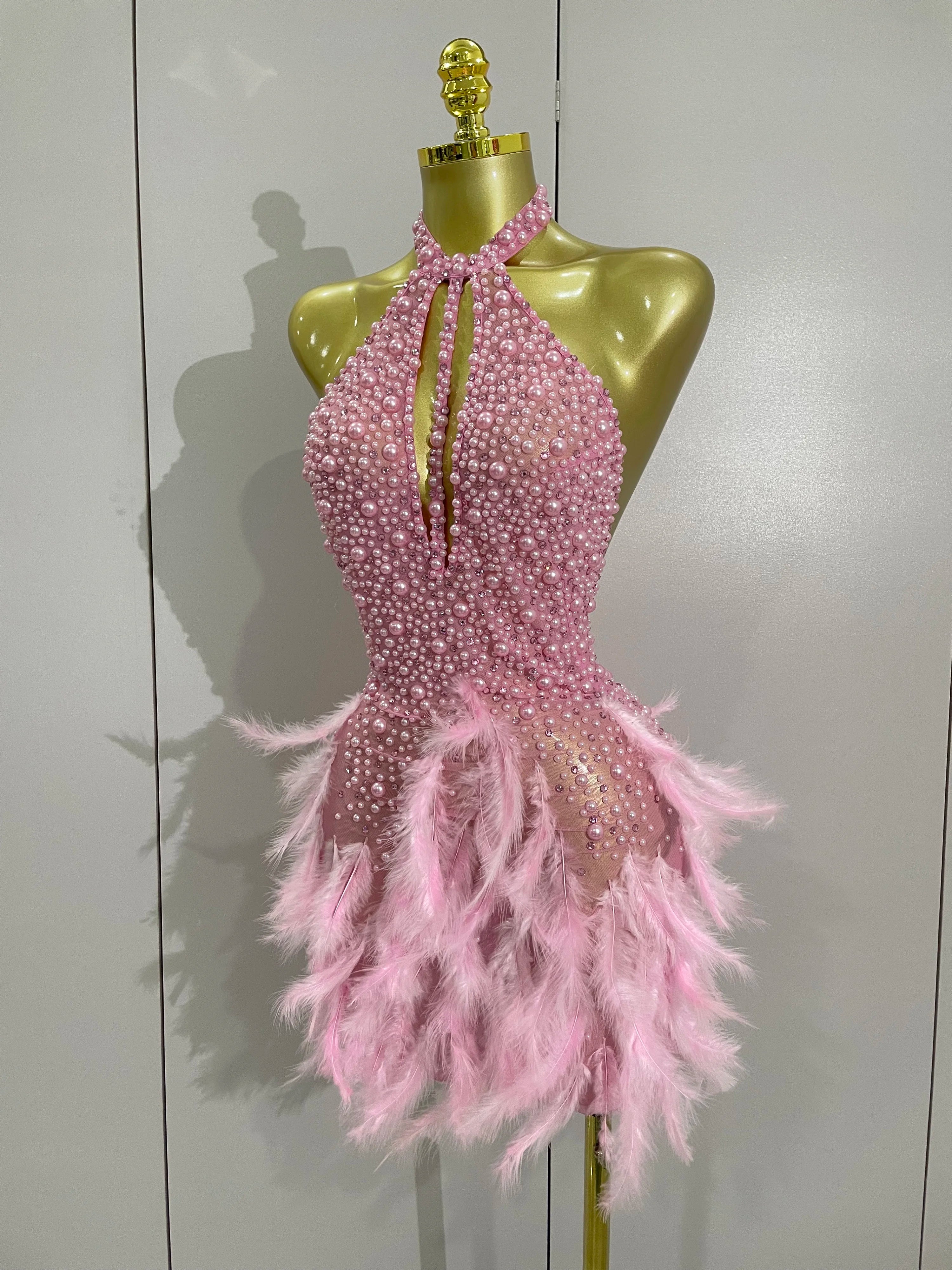 Women Luxury Rhinestones Pearls Feathers Halter Backless Short Dress Women Sexy Celebrate Birthday Dress Nightclub Stage Costume