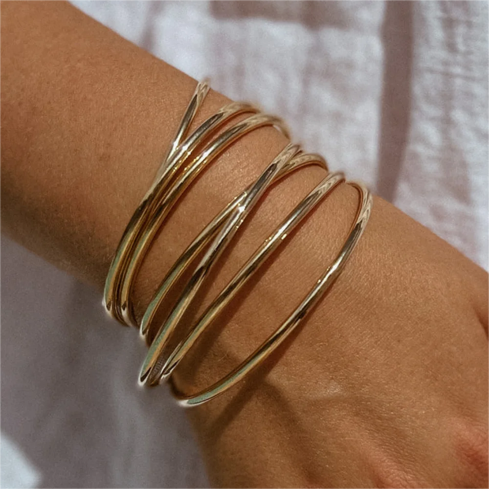 Fashionable Stainless Steel Round Gold Bangle
