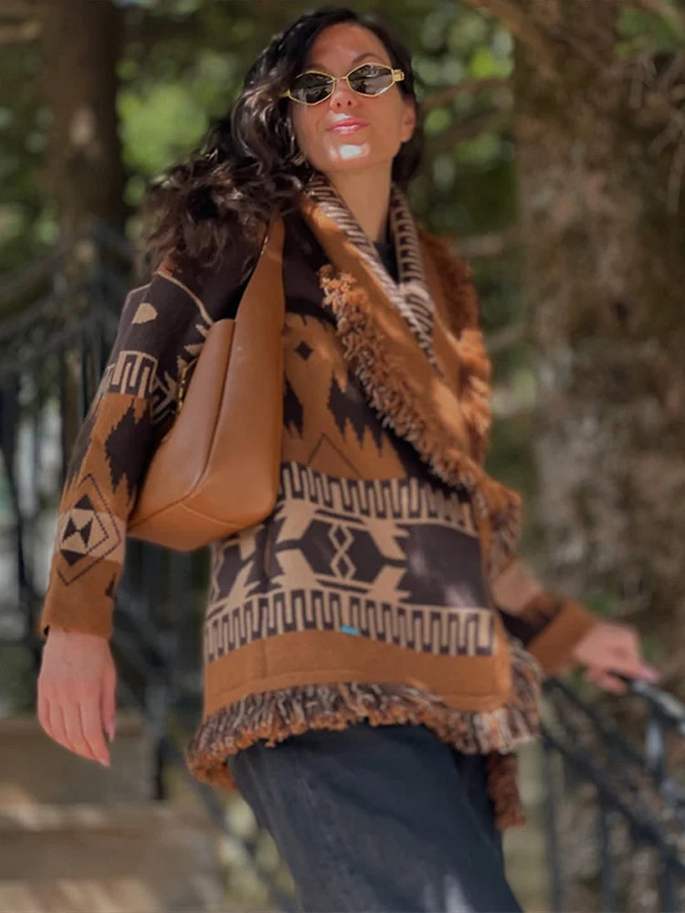 Geometric Jacquard Fringe Belted Waist