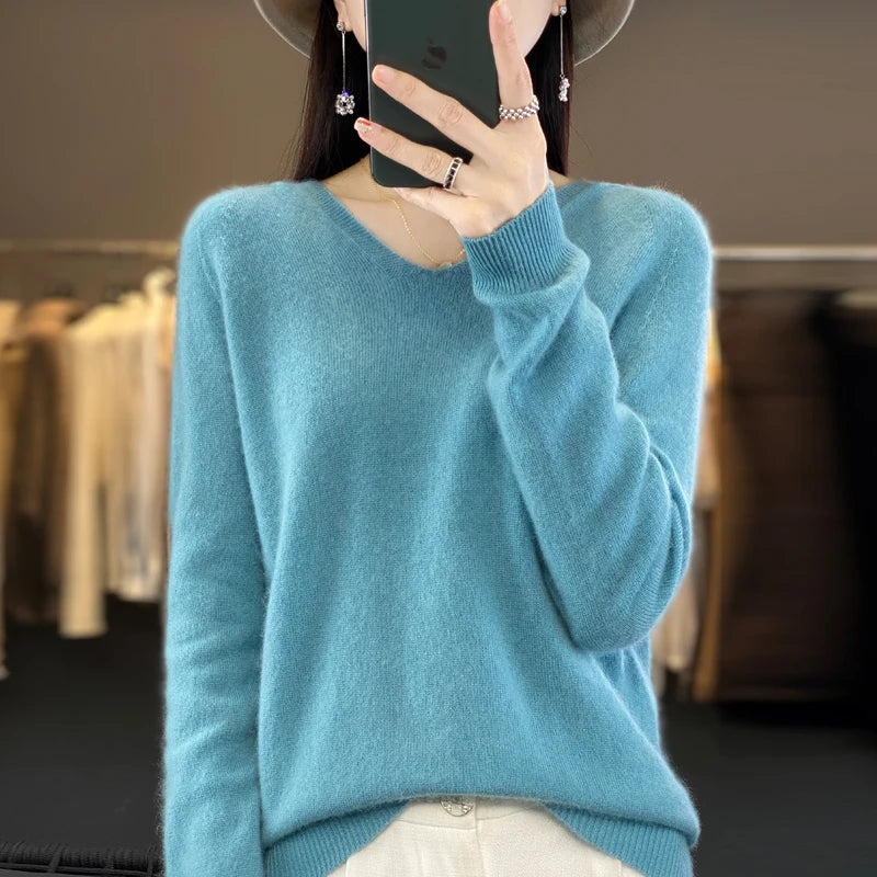 100% Merino Wool V-Neck Hoodie for Women