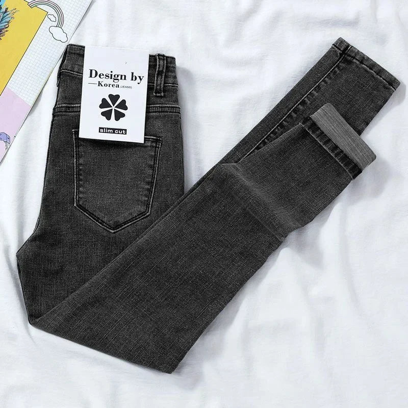 High-Waisted Slimming Cropped Jeans