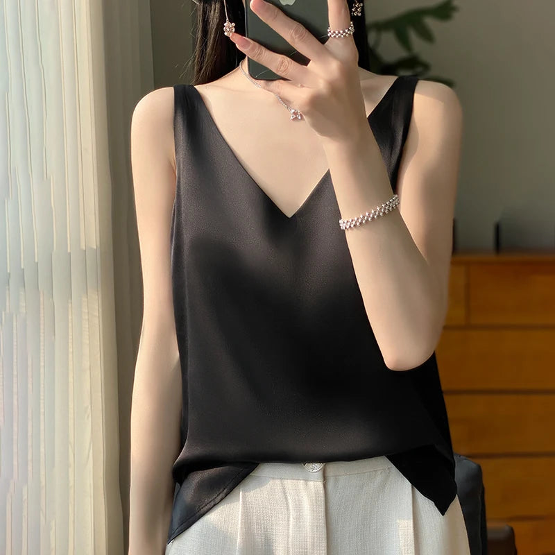 Silk Satin V-neck Sleeveless Tank TopSilk Satin V-neck Sleeveless Tank Top