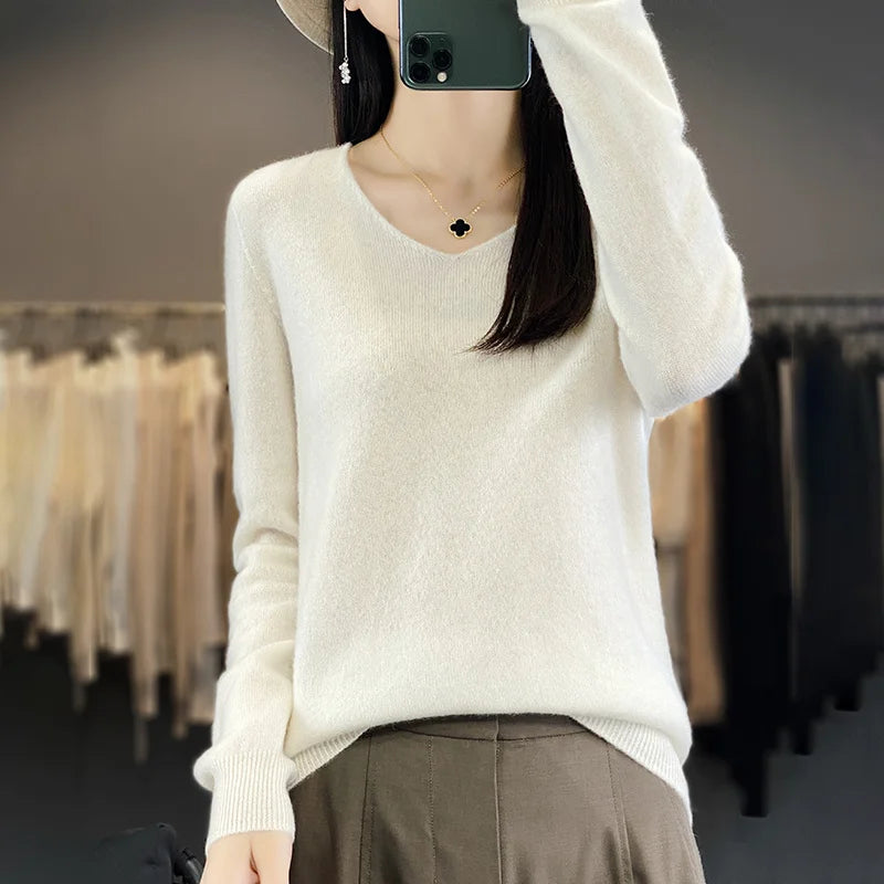 100% Merino Wool V-Neck Sweater for Women