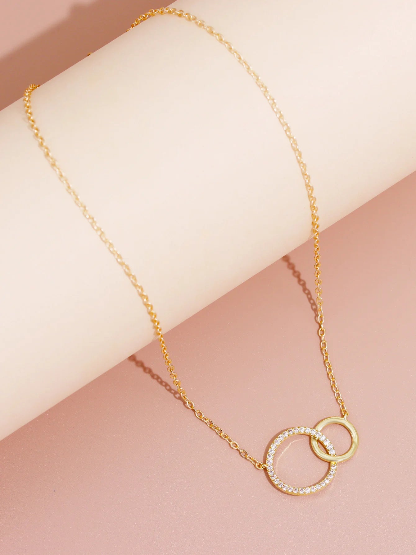 Minimalist Double Circle Pendant Necklace