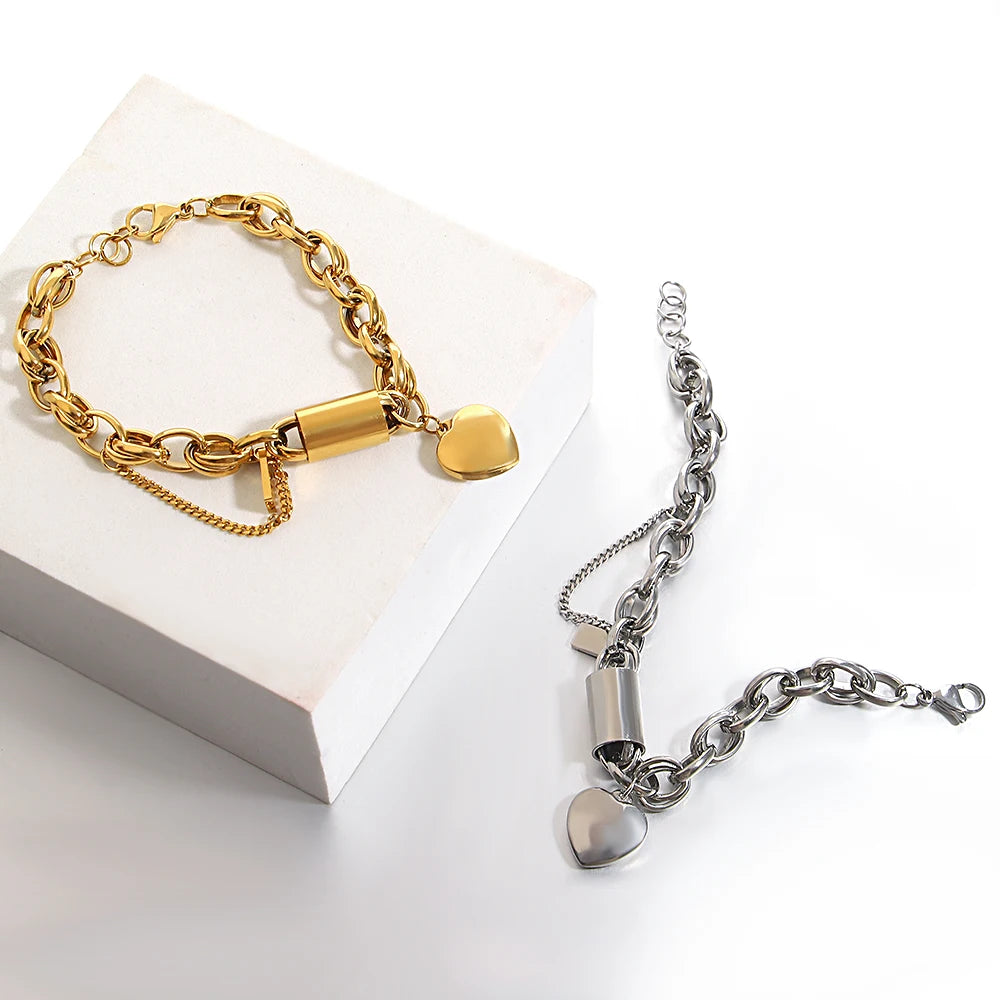 Gold Heart Pendant Chain Bracelet