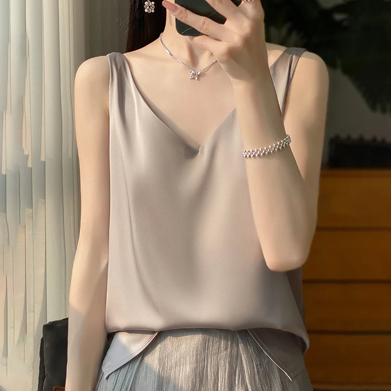 Silk Satin V-neck Sleeveless Tank TopSilk Satin V-neck Sleeveless Tank Top