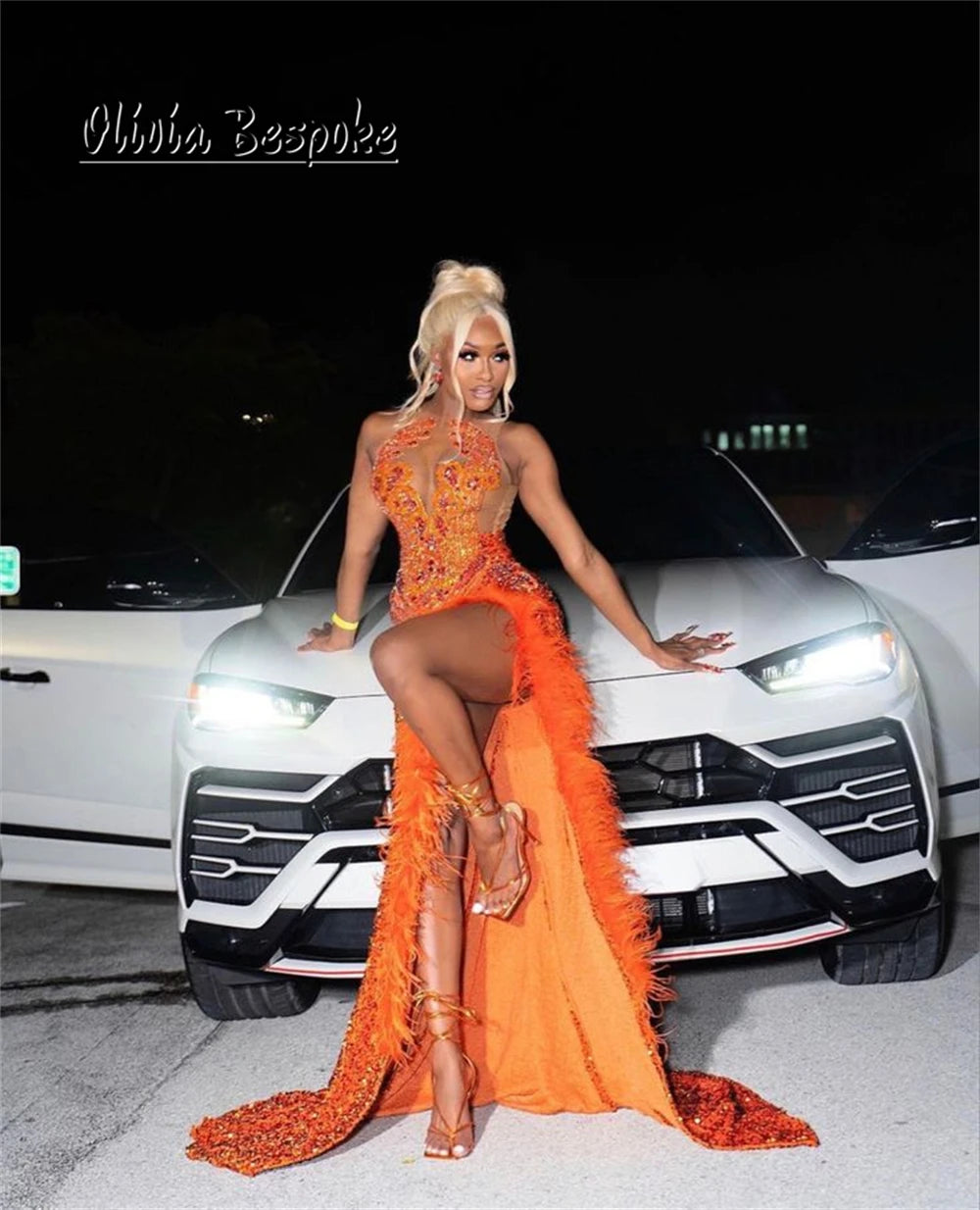 Delicate Orange Feathers Split Prom Dresses 2025 Sequin Beaded Rhinestones Luxury Evening Dress Black Girls Wedding Customized