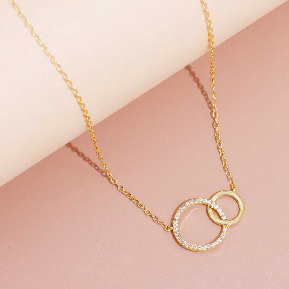 Minimalist Double Circle Pendant Necklace