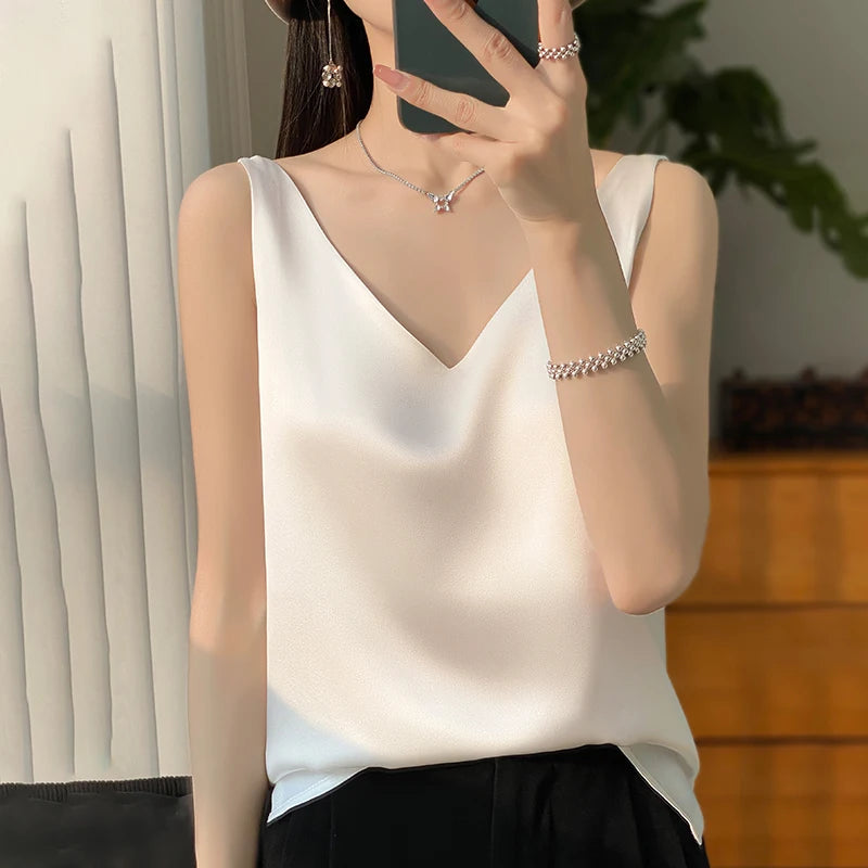 Silk Satin V-neck Sleeveless Tank TopSilk Satin V-neck Sleeveless Tank Top