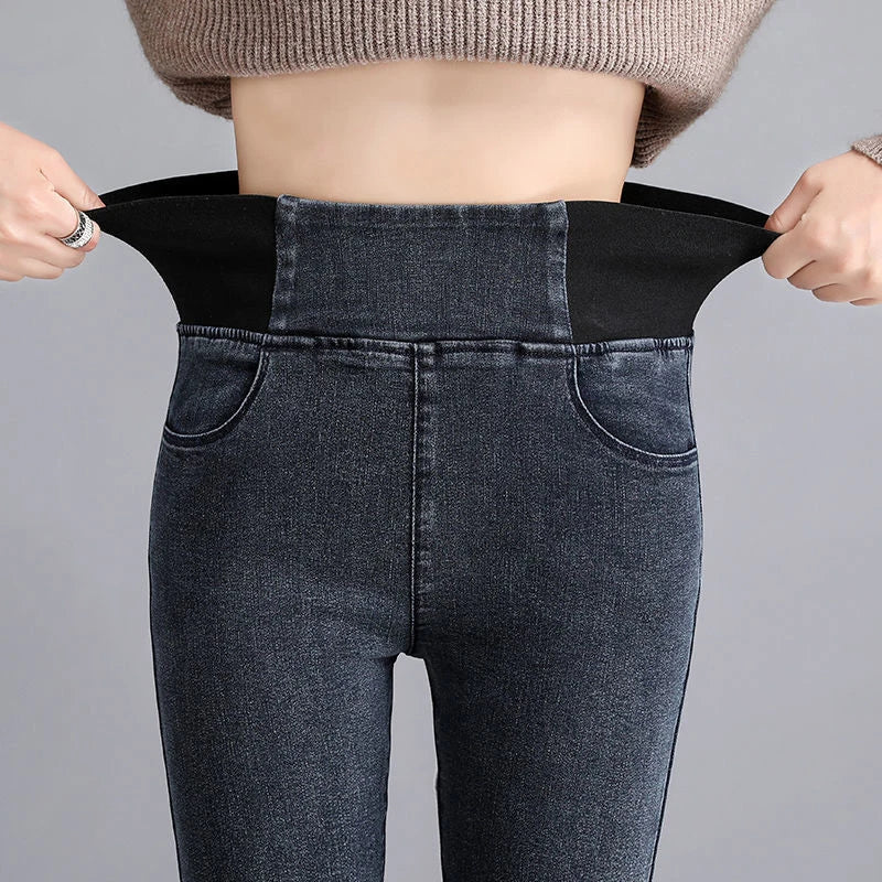 Oversize High-Waist Black Skinny Jeans