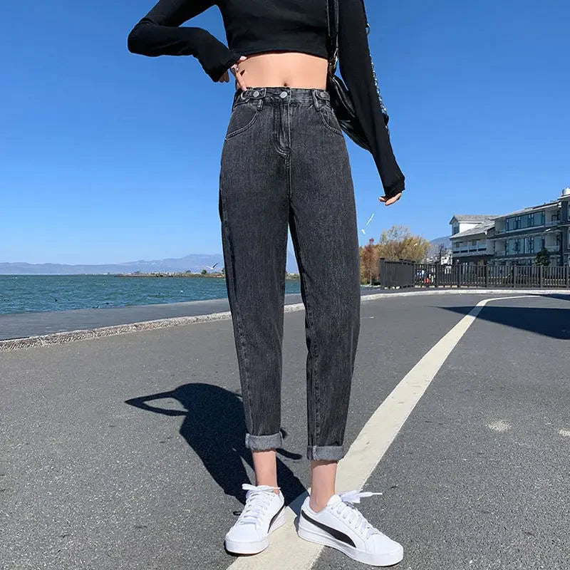 Adjustable High-Waisted Vintage Straight-Leg Jeans