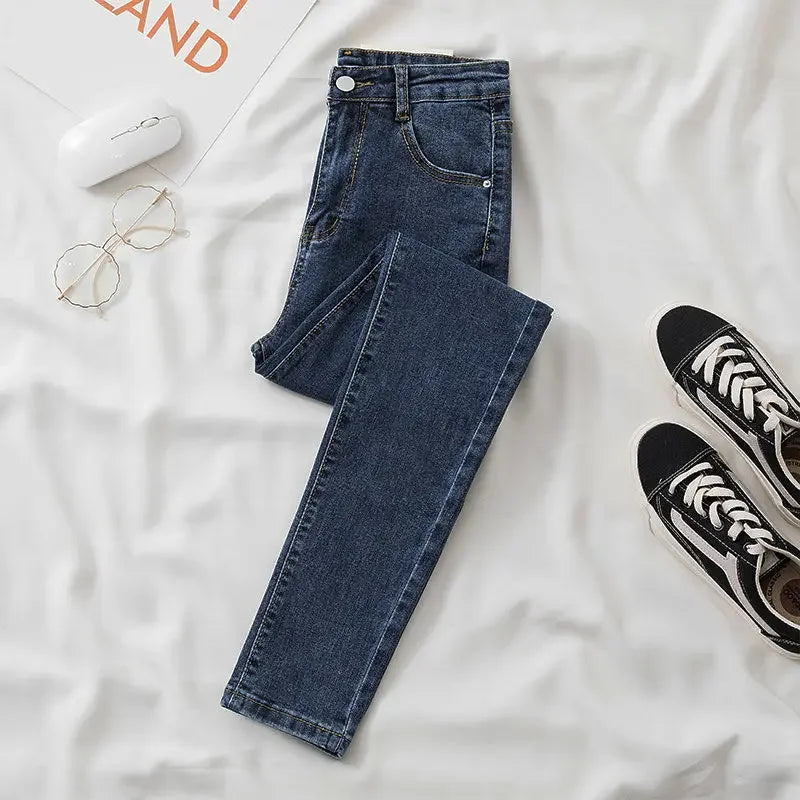 Black Grey Slimming Cropped Jeans