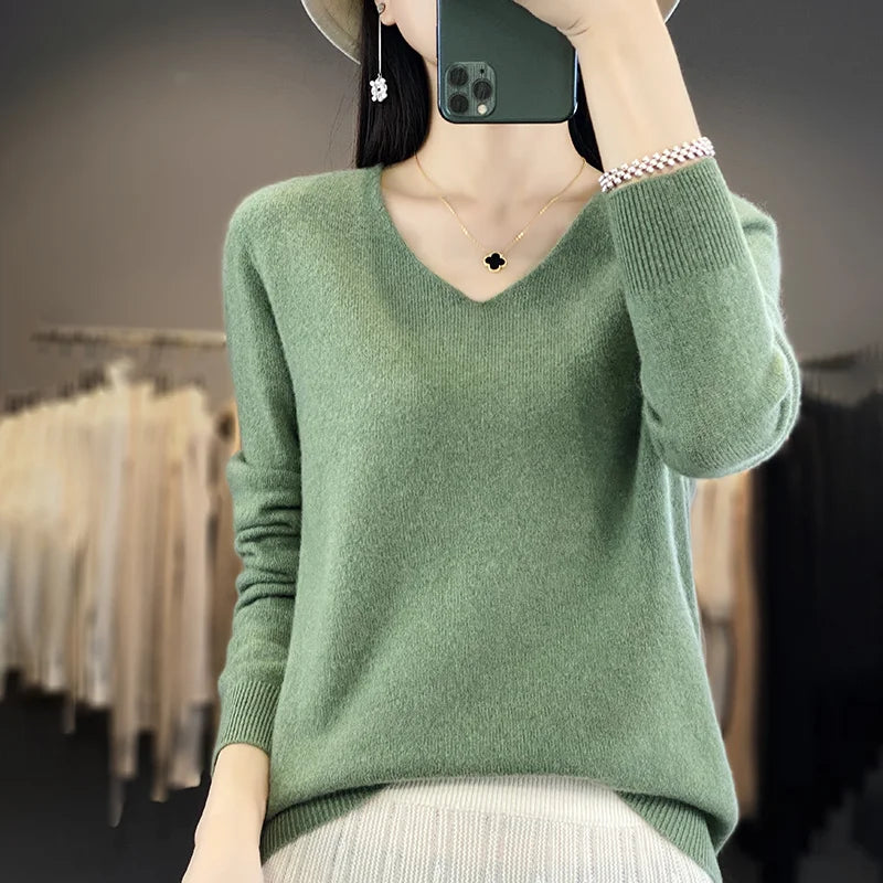 100% Merino Wool V-Neck Sweater for Women