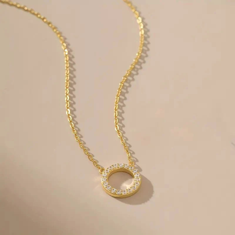 Simple Circle Pendant Necklace with Cubic Zircon