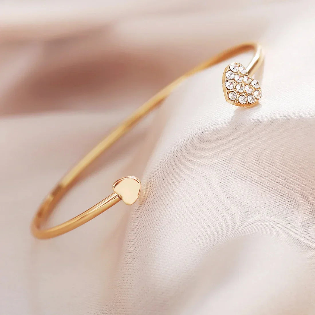 Minimalist Lucky 8 Rhinestone Heart Cuff Bracelet Set