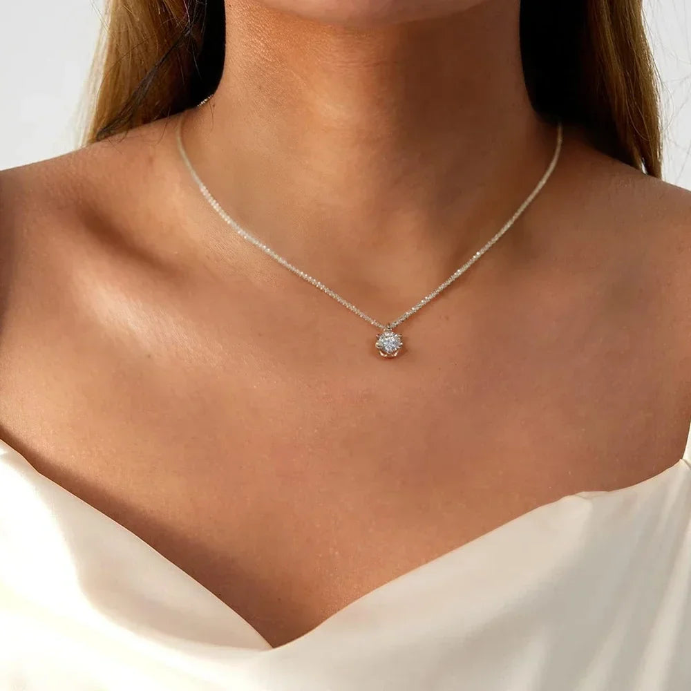 1/2CT Moissanite Diamond Crown Necklace