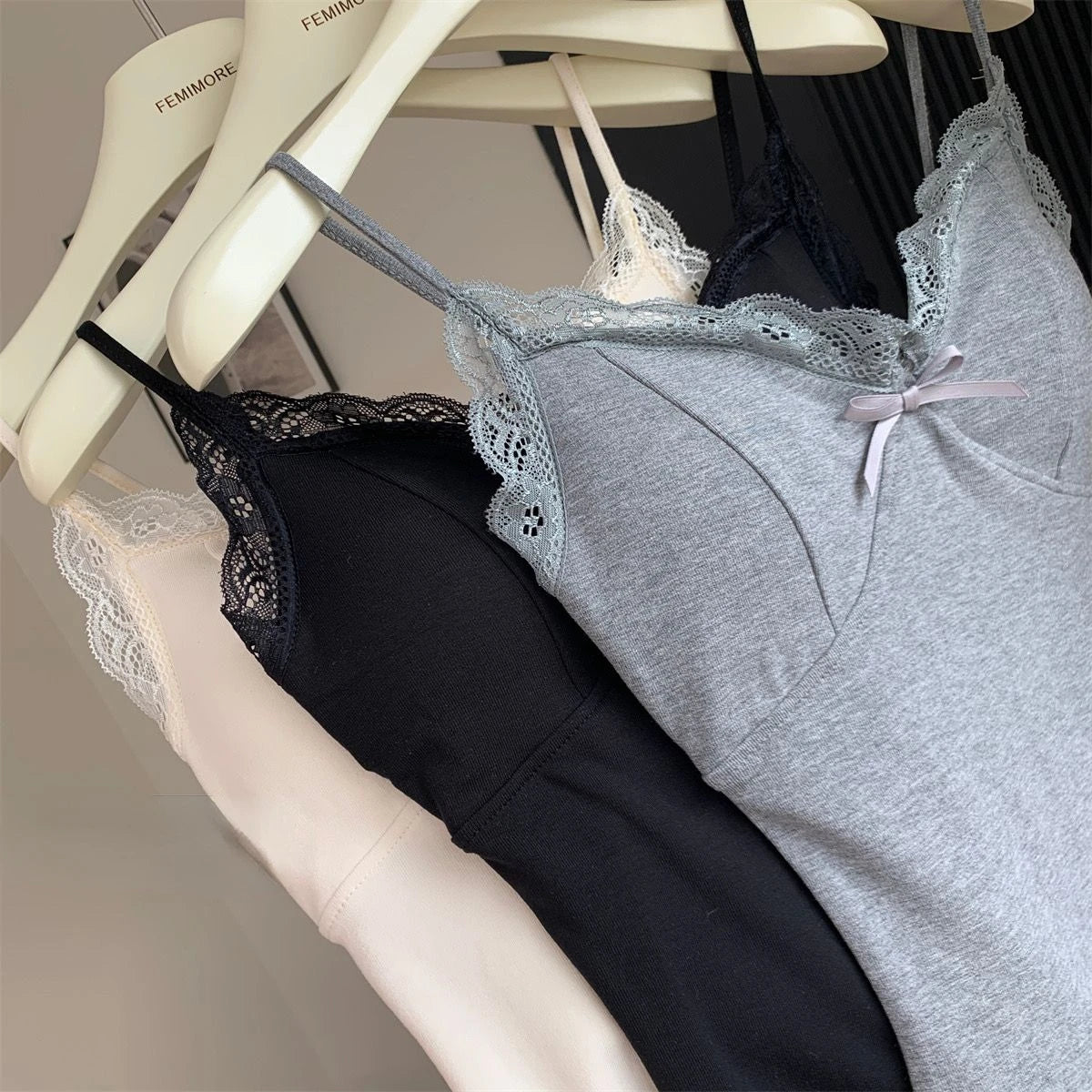 Sleeveless Dresses for Women Sexy Lace Hot Female Bodycon Dress Korean Fashion Mini Vestidos with Chest Pad Inner Wear Clubwear