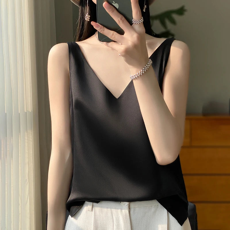 Silk Satin V-neck Sleeveless Tank TopSilk Satin V-neck Sleeveless Tank Top