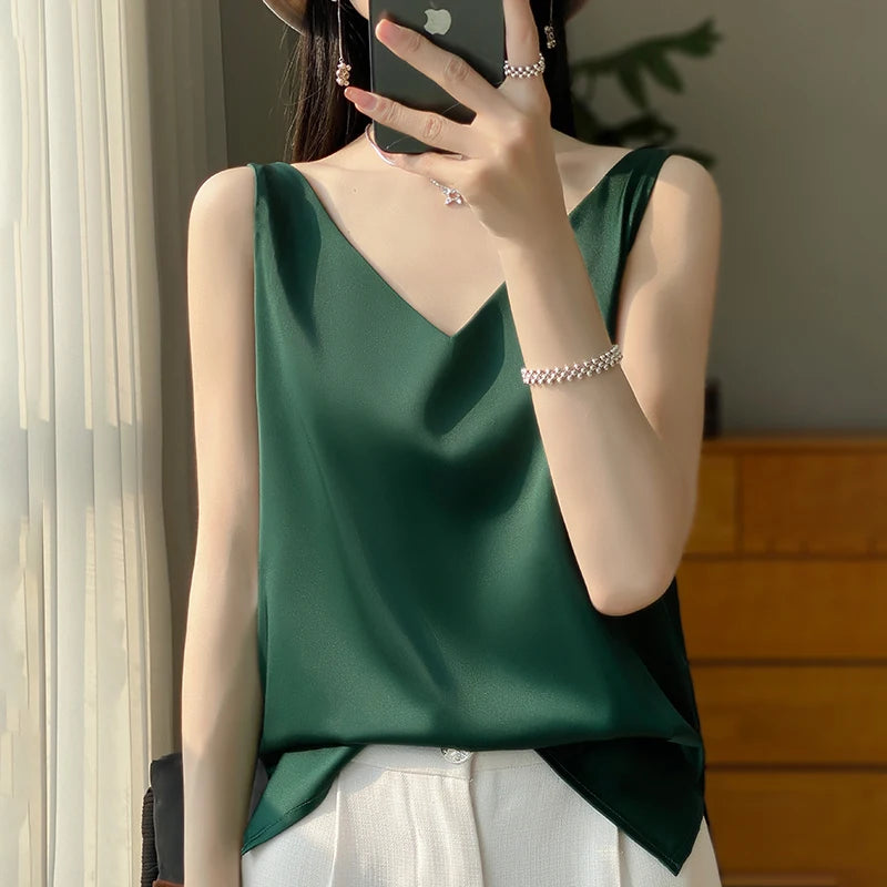 Silk Satin V-neck Sleeveless Tank TopSilk Satin V-neck Sleeveless Tank Top
