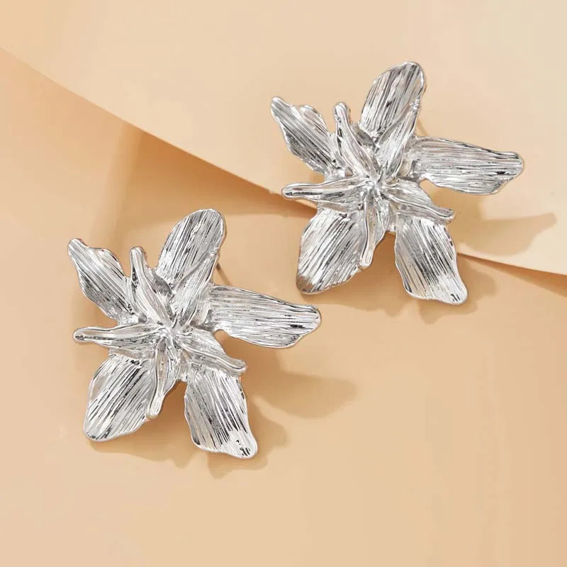 2025 Vintage Gold Flower Statement Earrings