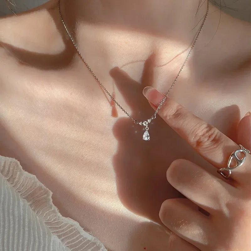Sparkling Clavicle Chain Choker Necklace