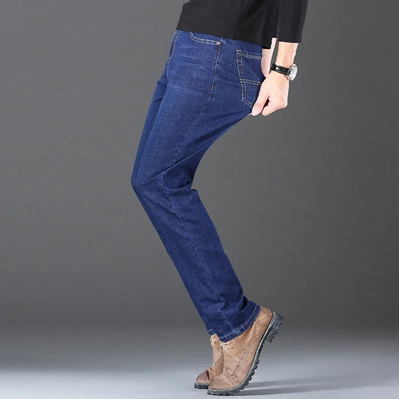 Men’s Classic Stretch Straight Leg Jeans