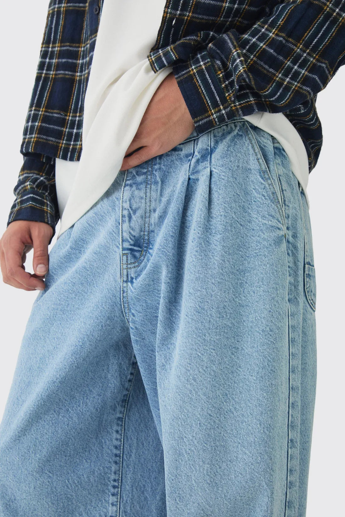 Balloon Fit Jeans In Ice Blue