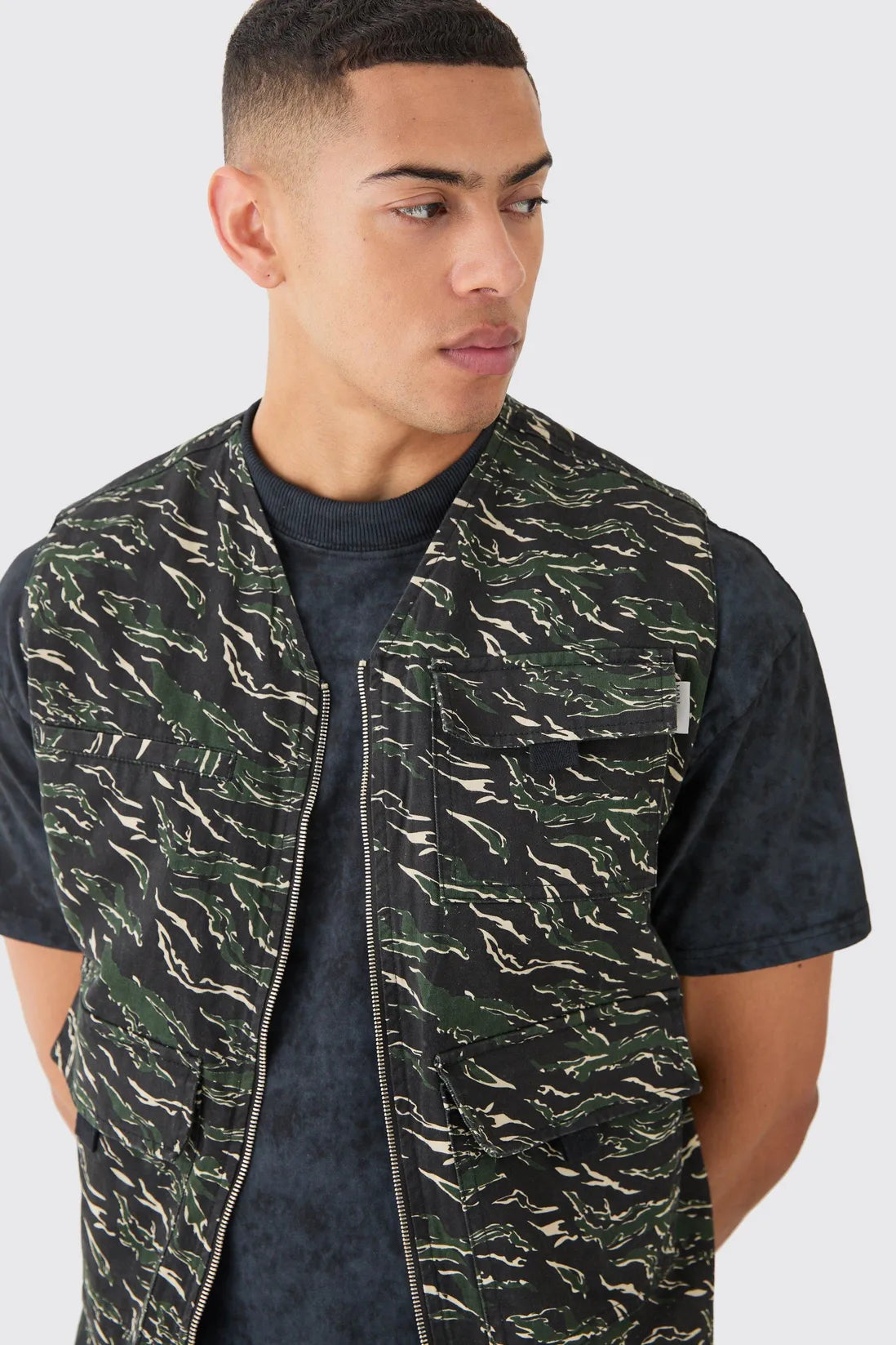 Camo Twill Utility Vest In Black
