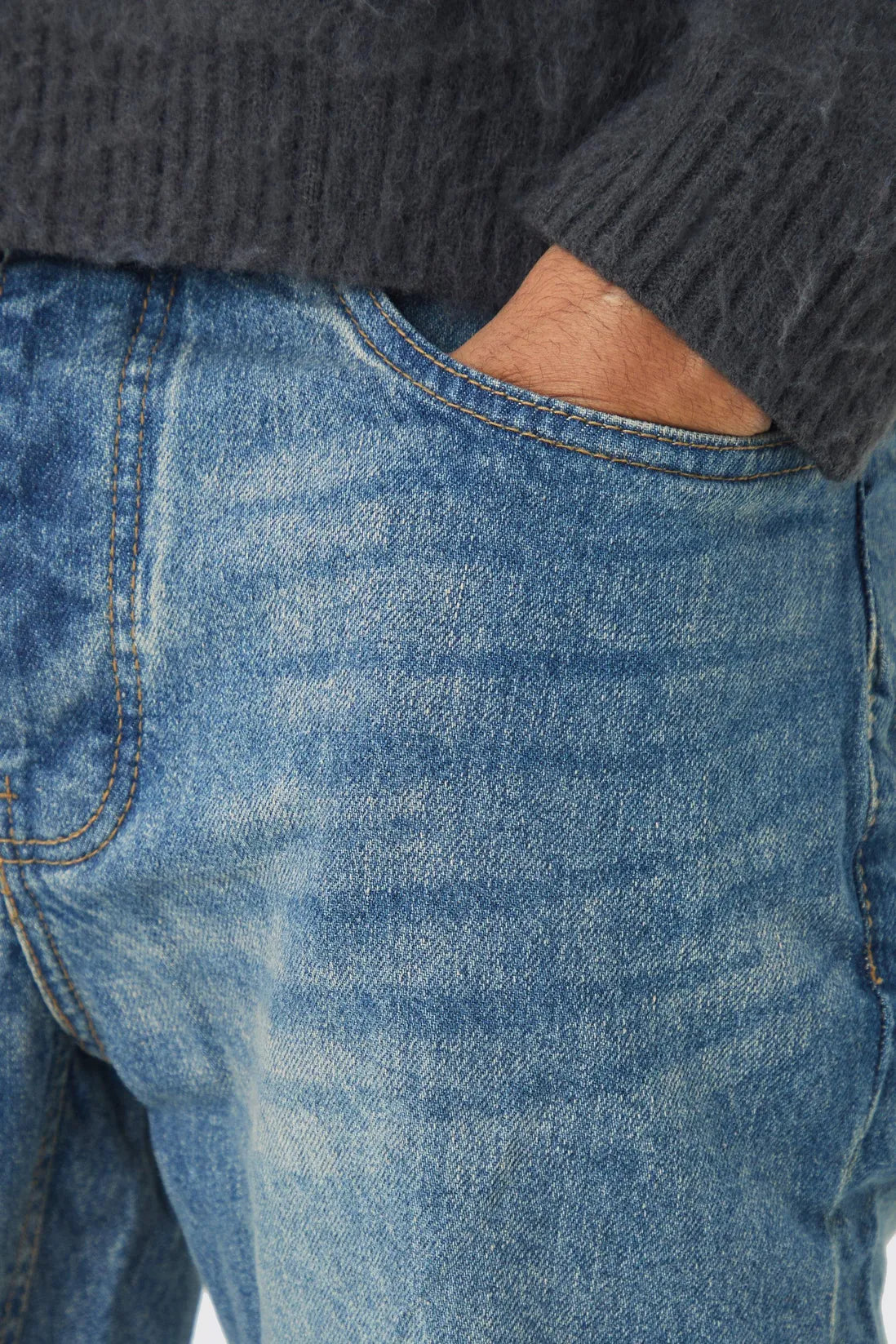 Tapered Rigid Jean In Vintage Blue