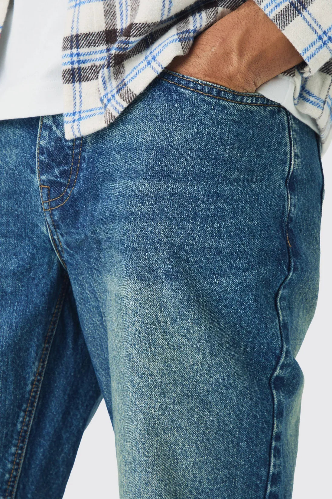 Relaxed Rigid Jean In Vintage Blue