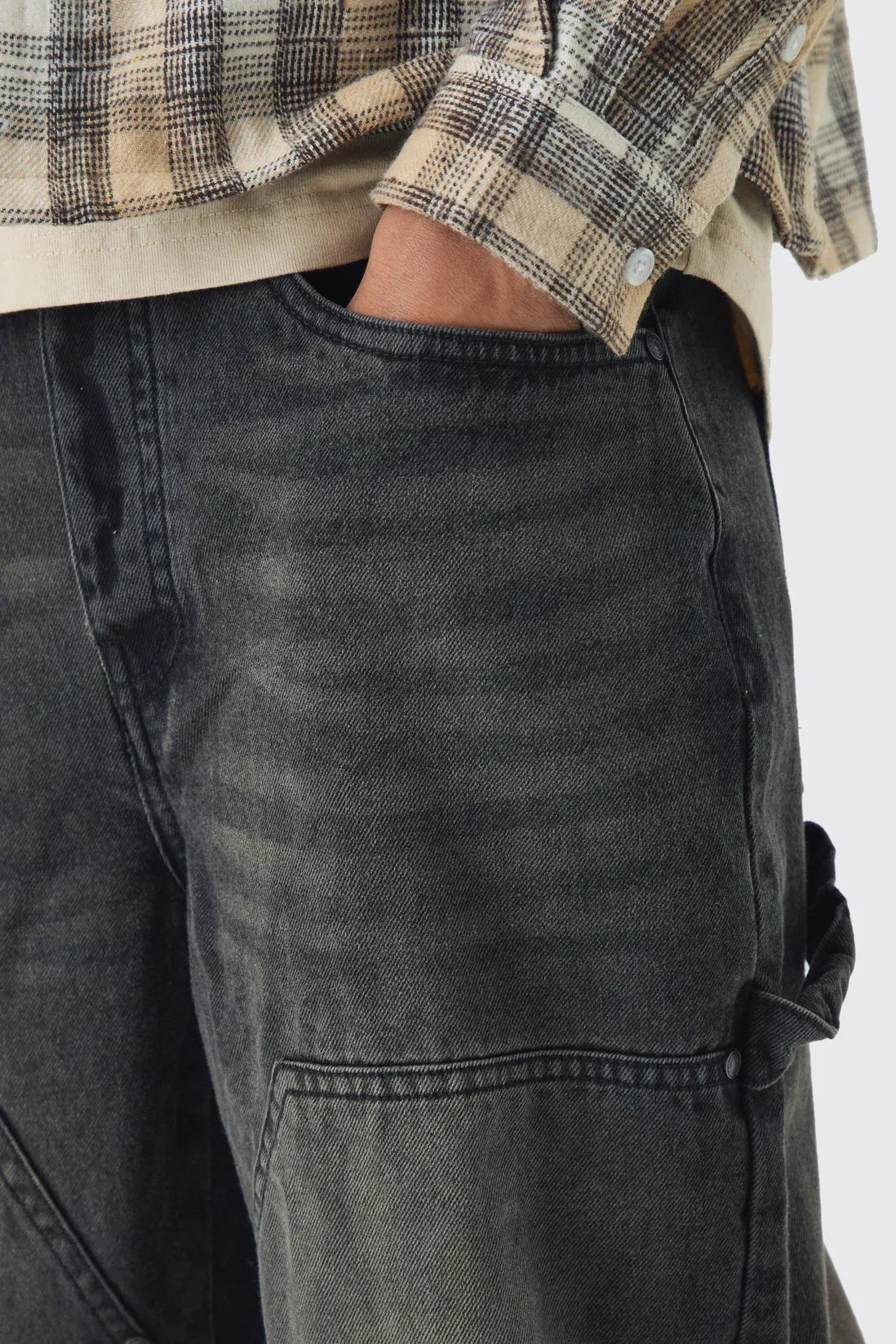 Relaxed Fit Carpenter Jeans With Split Hem