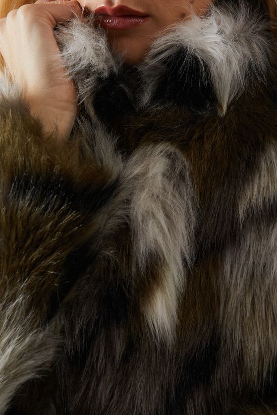 Premium Camouflage Faux Fur Cropped Jacket