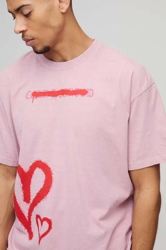 Oversized Washed Graffiti Heart Graphic T-Shirt