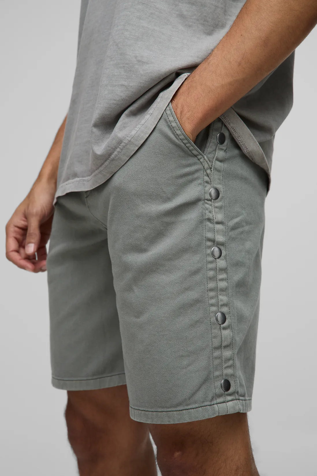 Relaxed Fit Overdyed Twill Popper Hem Shorts