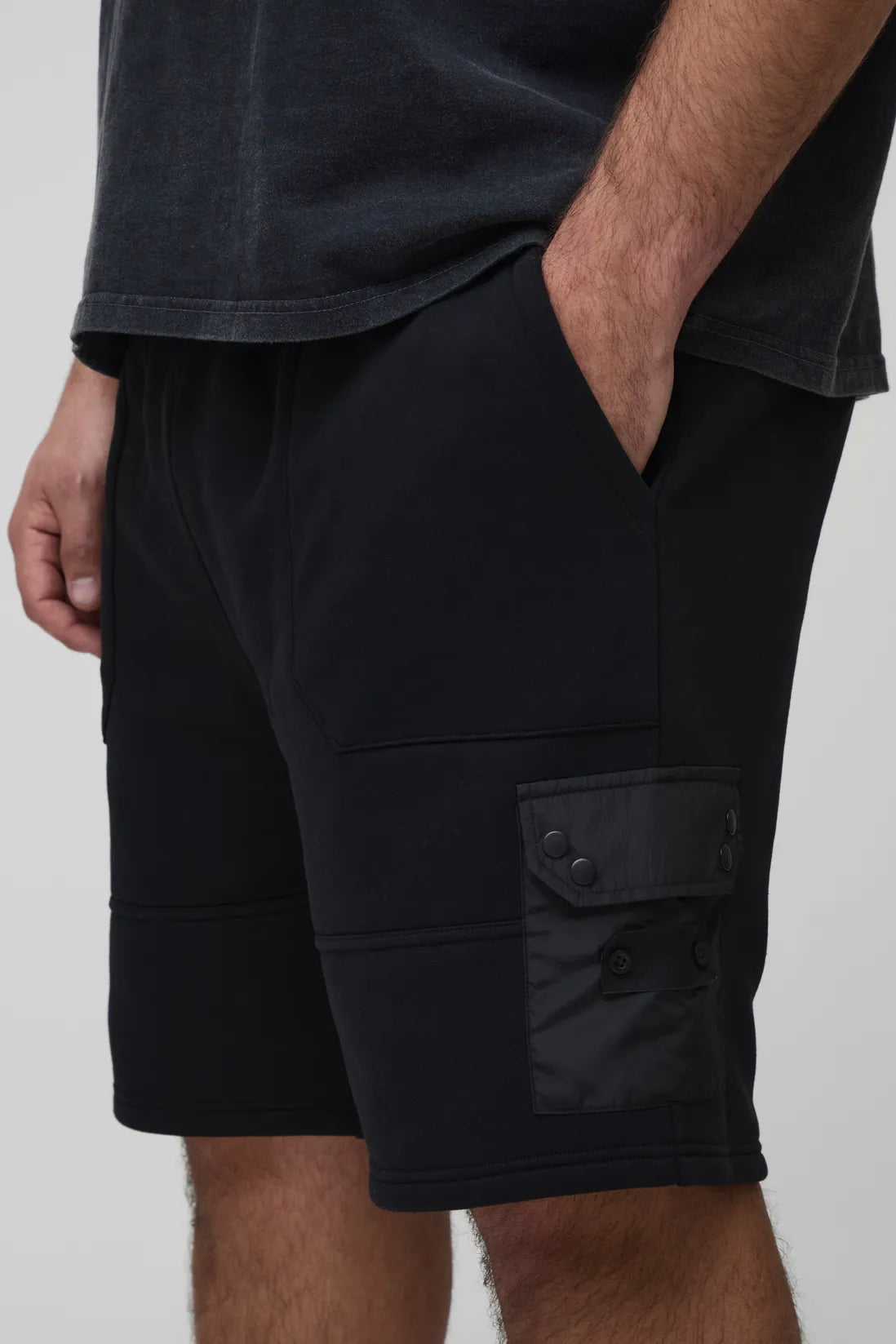 Plus Utility Pocket Loose Fit Jersey Shorts