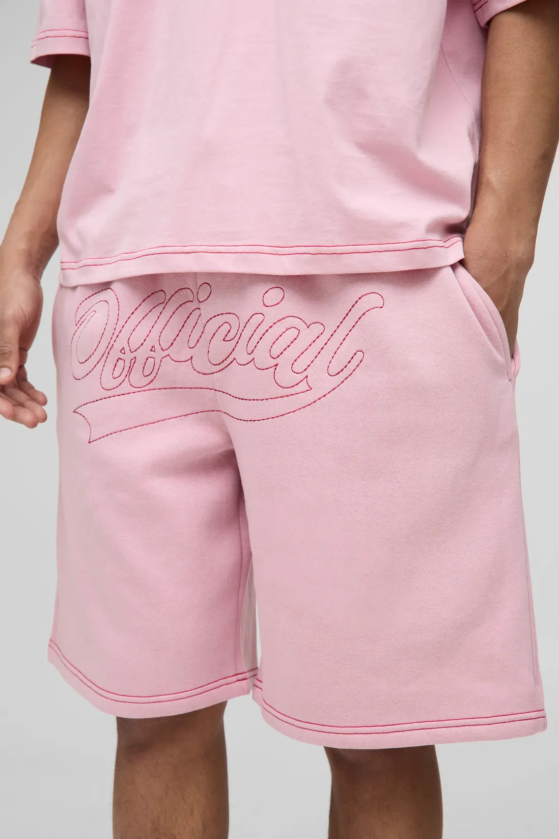 Oversized Official Contrast Stitch Short